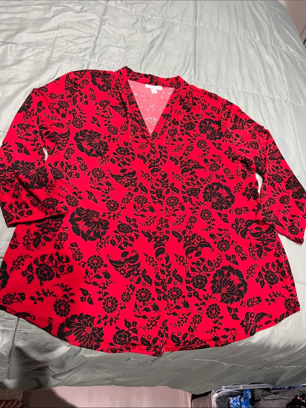 Charter Club Women's Red Floral V-Neck Tunic Top